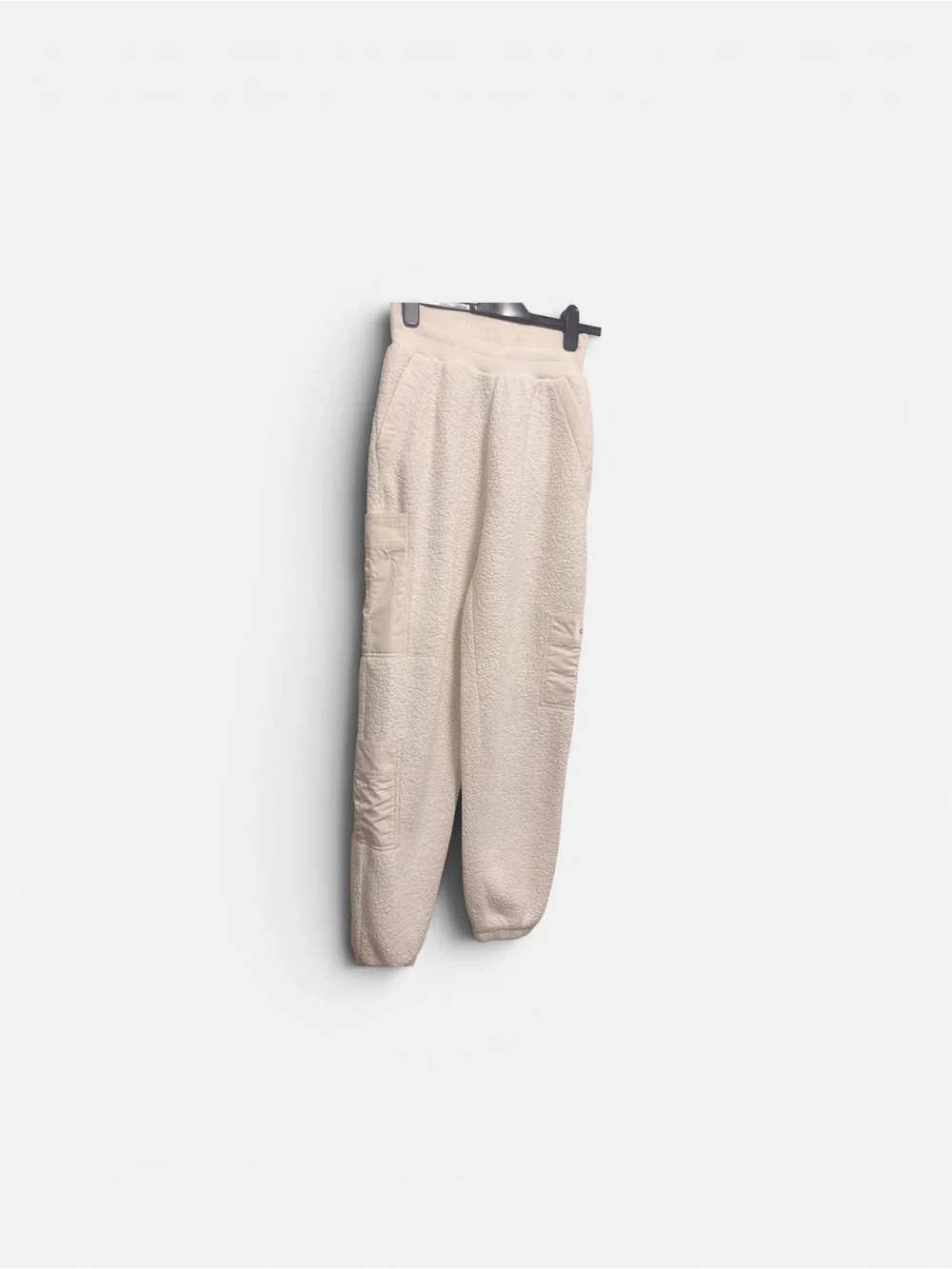 ALO Yoga Cream Sherpa Pocket Joggers